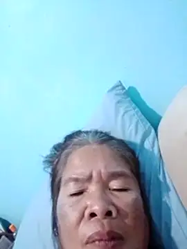 Snapshot of sexylizzy4u chatting on 02.18.26 sexylizzy4u online show from 02.18.26