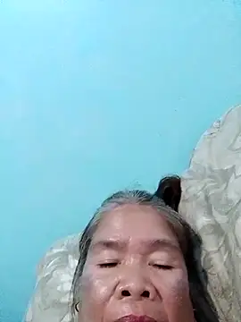 Snapshot of sexylizzy4u chatting on 03.08.26 sexylizzy4u online show from 03.08.26