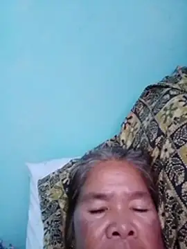 Snapshot of sexylizzy4u chatting on 03.18.26 sexylizzy4u online show from 03.18.26