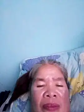 Snapshot of sexylizzy4u chatting on 04.08.26 sexylizzy4u online show from 04.08.26