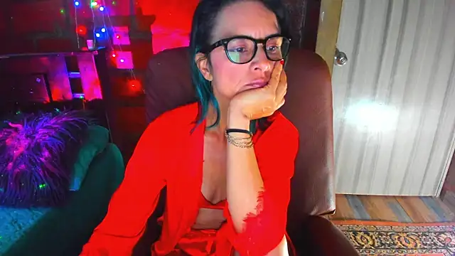Snapshot of BrianaGarner chatting on 04.17.26 BrianaGarner online show from 04.17.26