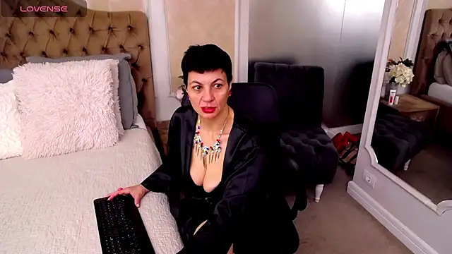 Snapshot of BustyPenellope chatting on 02.23.25 BustyPenellope online show from 02.23.25