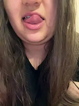 Snapshot of Jane_BBW chatting on 12.17.25 Jane BBW online show from 12.17.25