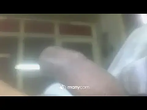 Snapshot of jikh13 chatting on 01.26.25 jikh13 online show from 01.26.25