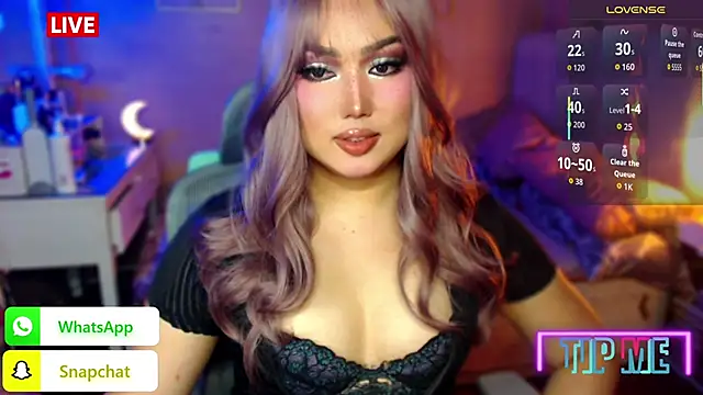 HOTnWILDalice online show from 10.21.25