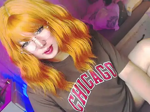 Snapshot of HOTnWILDalice chatting on 05.14.26 HOTnWILDalice online show from 05.14.26