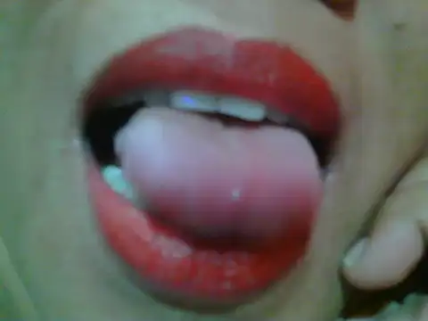 Snapshot of xsweetlips69x chatting on 02.15.25 xsweetlips69x online show from 02.15.25