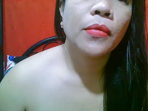 Snapshot of xsweetlips69x chatting on 03.02.25 xsweetlips69x online show from 03.02.25