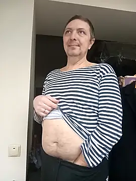 Snapshot of Pokaz2020 chatting on 12.09.24 Pokaz2020 online show from 12.09.24