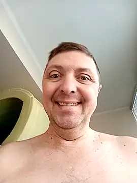 Snapshot of Pokaz2020 chatting on 02.26.25 Pokaz2020 online show from 02.26.25