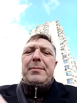 Snapshot of Pokaz2020 chatting on 10.13.25 Pokaz2020 online show from 10.13.25