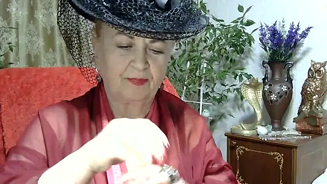 Emma52610 online show from 03.16.25