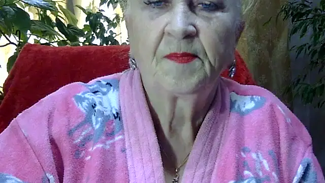 Emma52610 online show from 11.15.25