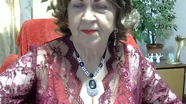 Snapshot of Emma52610 chatting on 04.18.26 Emma52610 online show from 04.18.26