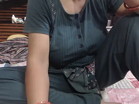 Snapshot of prettyindiandoll chatting on 05.28.26 prettyindiandoll online show from 05.28.26