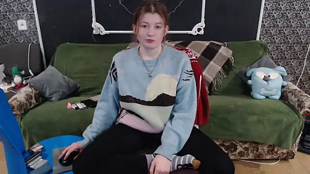 Snapshot of Gr4_soul_ chatting on 12.16.25 Gr4 soul online show from 12.16.25