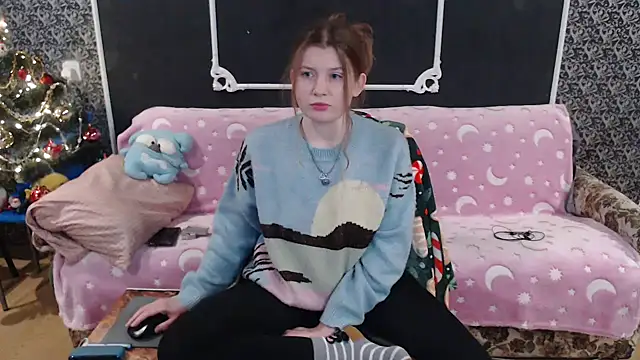 Snapshot of Gr4_soul_ chatting on 12.22.25 Gr4 soul online show from 12.22.25