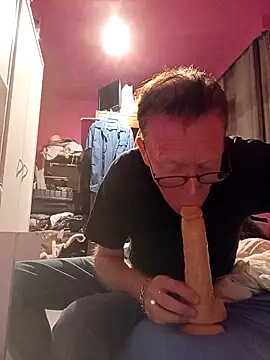 Snapshot of Lush4Love chatting on 10.01.25 Lush4Love online show from 10.01.25