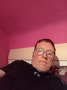 Snapshot of Lush4Love chatting on 10.19.25 Lush4Love online show from 10.19.25