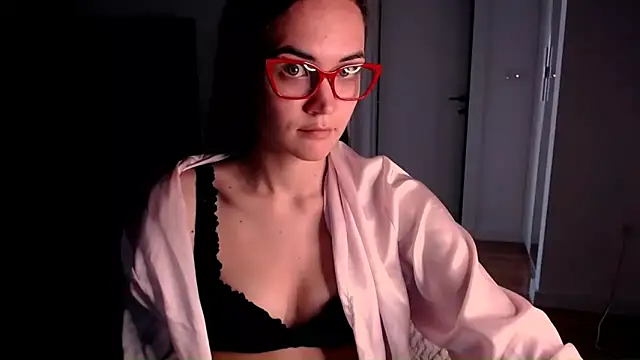 Snapshot of EvelynGG chatting on 05.20.26 EvelynGG online show from 05.20.26