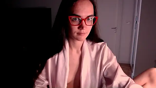 Snapshot of EvelynGG chatting on 05.29.26 EvelynGG online show from 05.29.26
