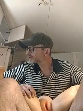 ROBERT0516 online show from 11.15.25