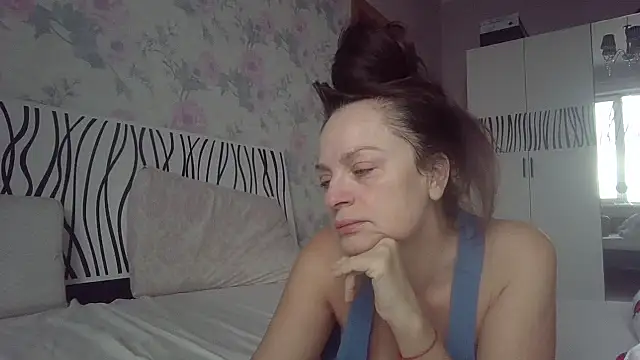 LindaStarS online show from 12.15.25