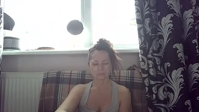 LindaStarS online show from 02.20.26