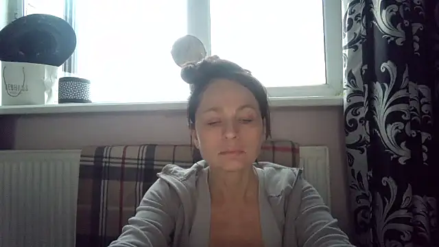 Snapshot of LindaStarS chatting on 04.29.26 LindaStarS online show from 04.29.26