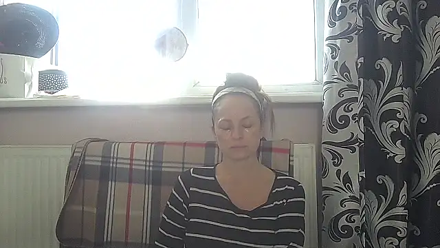 Snapshot of LindaStarS chatting on 05.03.26 LindaStarS online show from 05.03.26