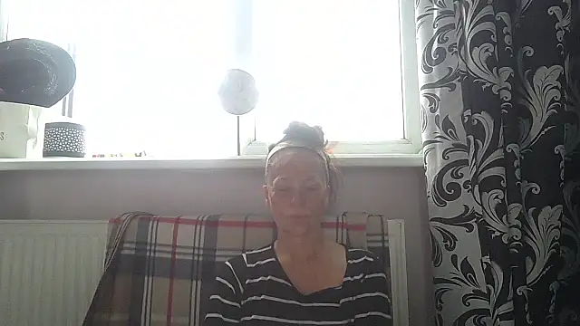 Snapshot of LindaStarS chatting on 05.08.26 LindaStarS online show from 05.08.26