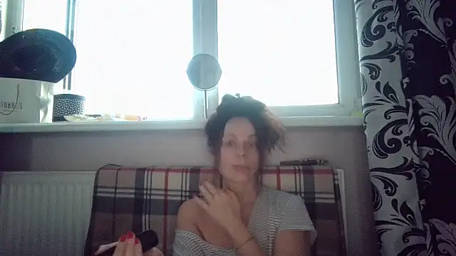 Snapshot of LindaStarS chatting on 05.15.26 LindaStarS online show from 05.15.26
