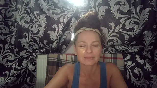 Snapshot of LindaStarS chatting on 07.10.26 LindaStarS online show from 07.10.26