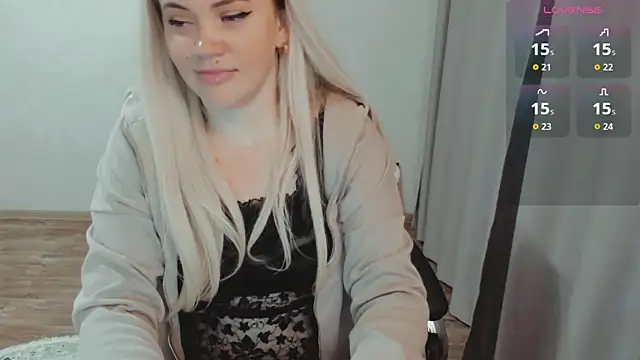 Snapshot of AllAboutLoveXx chatting on 11.28.25 AllAboutLoveXx online show from 11.28.25