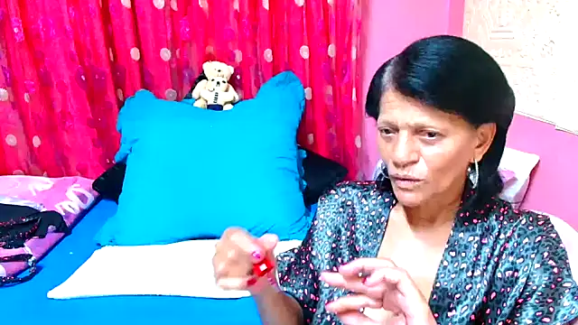 SLUTTYROXY online show from 02.10.25