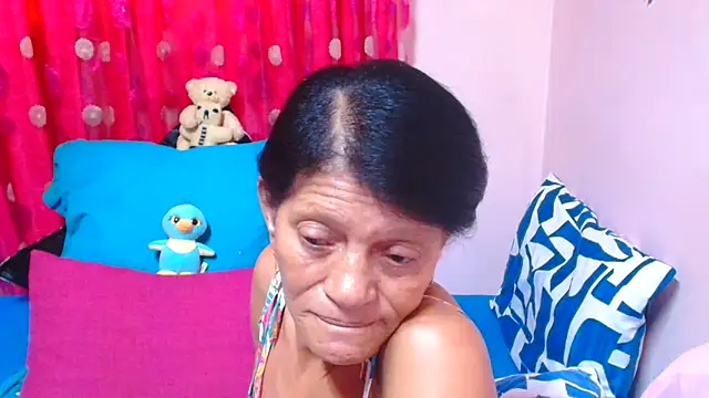 SLUTTYROXY online show from 04.20.26