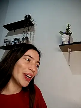 Snapshot of loveuu-bae chatting on 12.18.24 loveuu-bae online show from 12.18.24