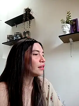 Snapshot of loveuu-bae chatting on 12.29.24 loveuu-bae online show from 12.29.24