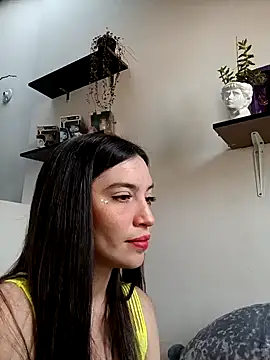 Snapshot of loveuu-bae chatting on 01.02.25 loveuu-bae online show from 01.02.25