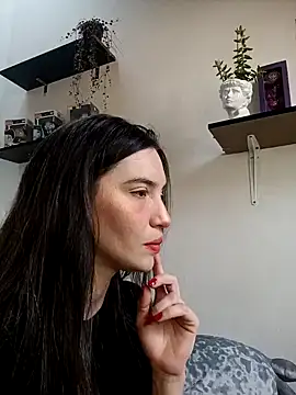 Snapshot of loveuu-bae chatting on 02.05.25 loveuu-bae online show from 02.05.25