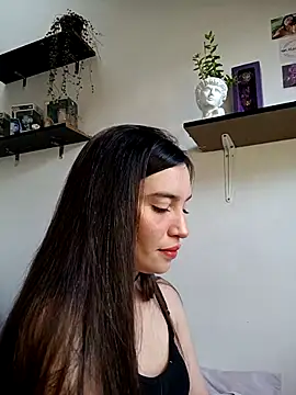 Snapshot of loveuu-bae chatting on 02.19.25 loveuu-bae online show from 02.19.25