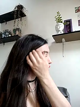 Snapshot of loveuu-bae chatting on 02.24.25 loveuu-bae online show from 02.24.25