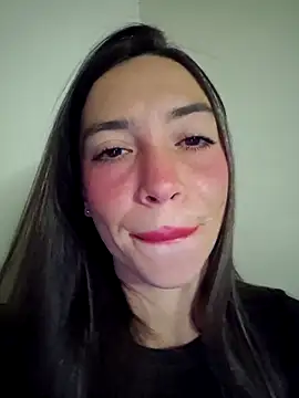 Snapshot of loveuu-bae chatting on 09.28.25 loveuu-bae online show from 09.28.25