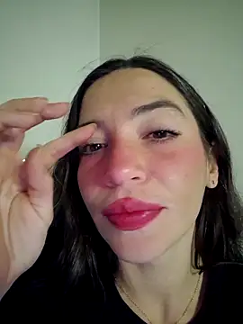 Snapshot of loveuu-bae chatting on 10.07.25 loveuu-bae online show from 10.07.25