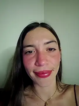 Snapshot of loveuu-bae chatting on 11.04.25 loveuu-bae online show from 11.04.25