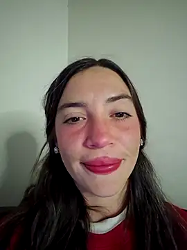 Snapshot of loveuu-bae chatting on 11.28.25 loveuu-bae online show from 11.28.25