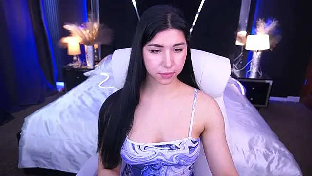 Snapshot of EmilyCandyy chatting on 10.28.25 EmilyCandyy online show from 10.28.25