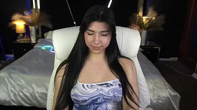 Snapshot of EmilyCandyy chatting on 12.01.25 EmilyCandyy online show from 12.01.25