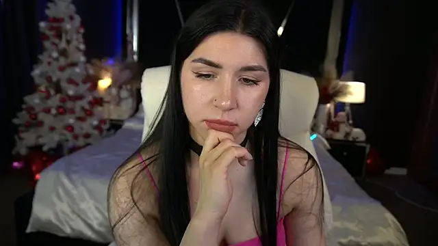 Snapshot of EmilyCandyy chatting on 12.15.25 EmilyCandyy online show from 12.15.25