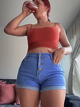 LINDA PATTY94 online show from 01.28.25